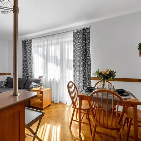 Metro Natolin - Balcony - By Rentujemy *