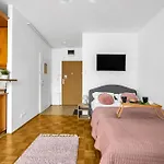 Metro Natolin - Balcony - By Rentujemy Appartement
