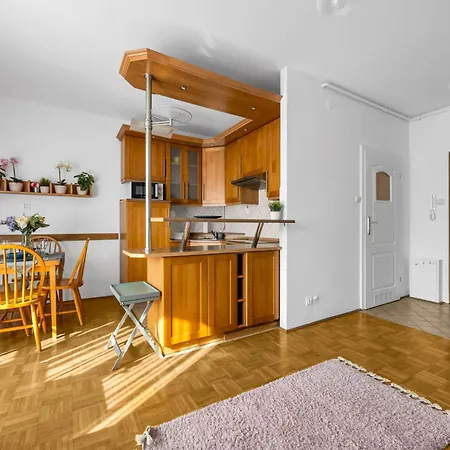 Apartament Metro Natolin - Balcony - By Rentujemy Warszawa