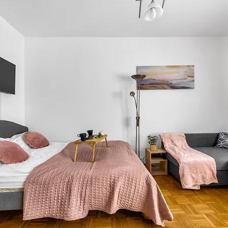 Apartament Metro Natolin - Balcony - By Rentujemy