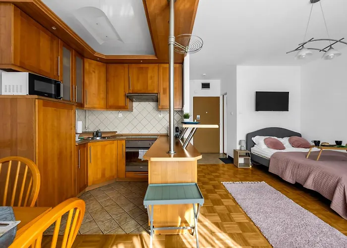 Metro Natolin - Balcony - By Rentujemy * وارسو