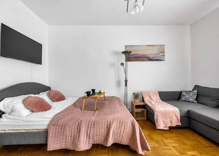 شقة Metro Natolin - Balcony - By Rentujemy