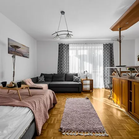 Metro Natolin - Balcony - By Rentujemy *